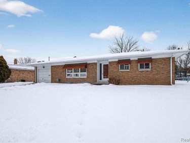 3723 Weger Place, Lansing, MI 48910