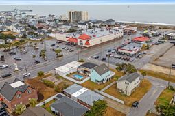 304 23rd Ave. N photo 4