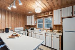 304 23rd Ave. N photo 4