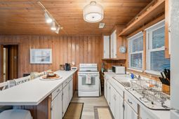 304 23rd Ave. N photo 4