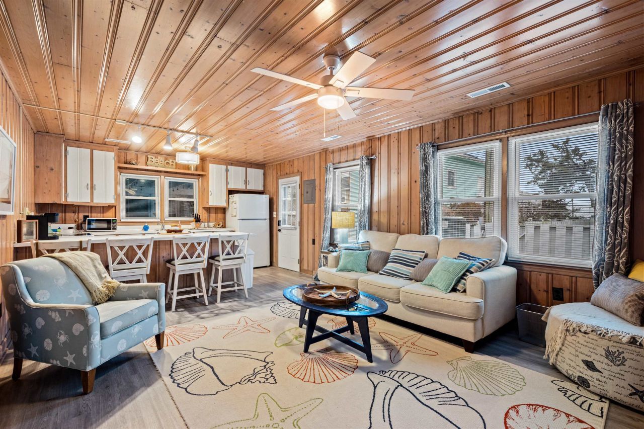 304 23rd Ave. N Photo 9