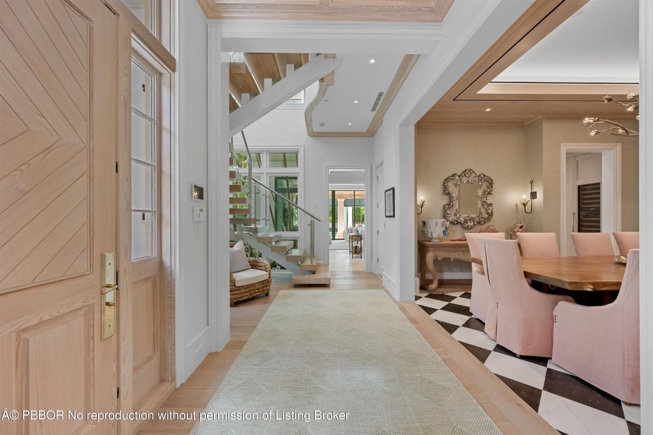 218 Brazilian Avenue, Unit *, Palm Beach, FL 33480 Photo