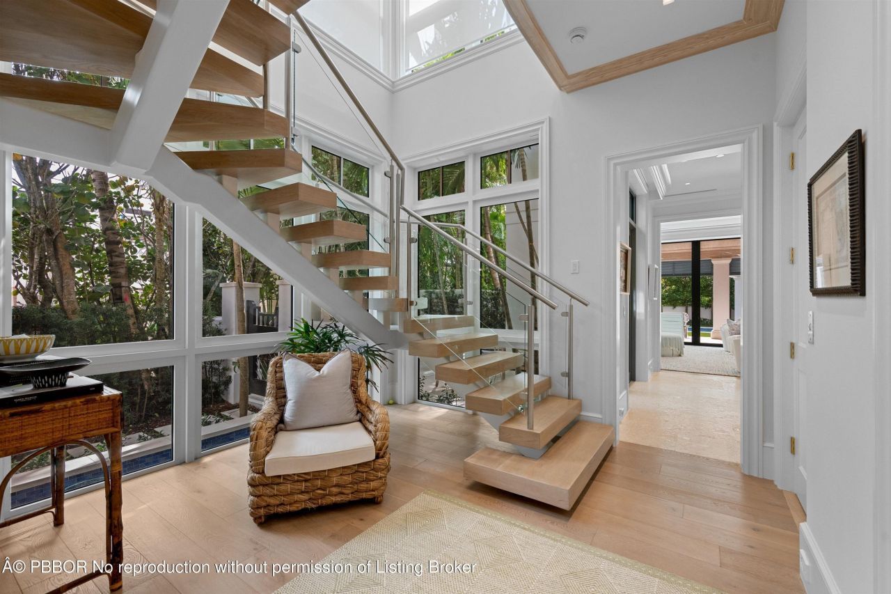 218 Brazilian Avenue, Unit *, Palm Beach, FL 33480 Photo