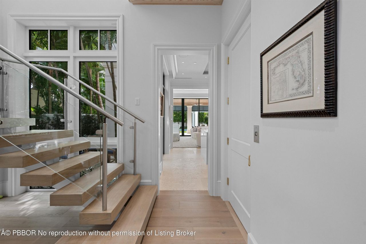 218 Brazilian Avenue, Unit *, Palm Beach, FL 33480 Photo