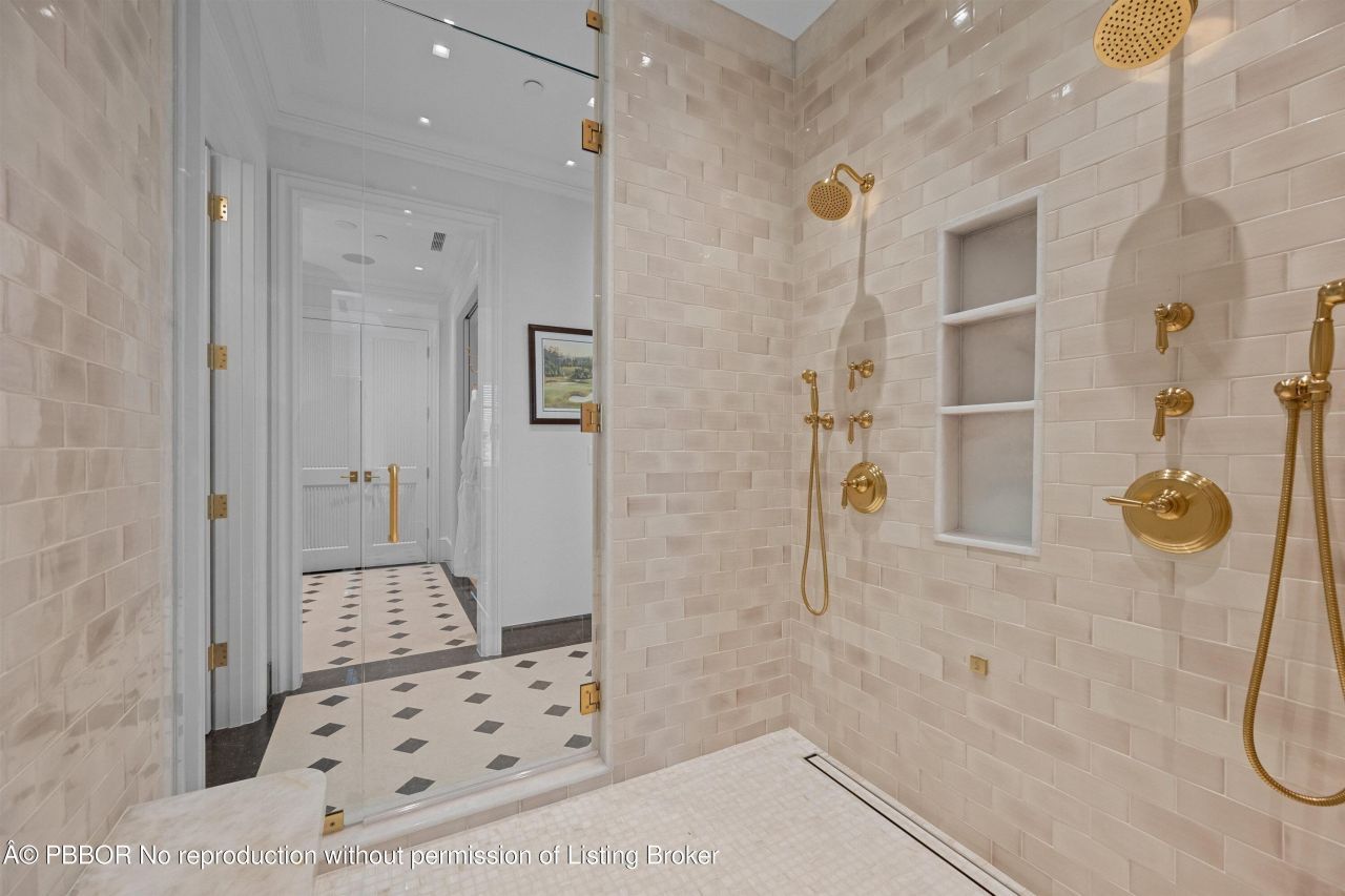 218 Brazilian Avenue, Unit *, Palm Beach, FL 33480 Photo