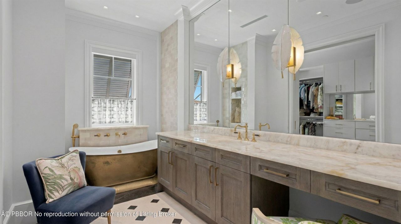 218 Brazilian Avenue, Unit *, Palm Beach, FL 33480 Photo