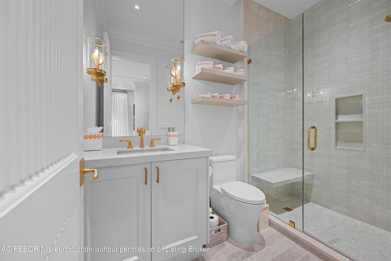 218 Brazilian Avenue, Unit *, Palm Beach, FL 33480 Photo