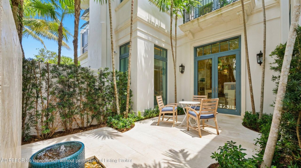 218 Brazilian Avenue, Unit *, Palm Beach, FL 33480 Photo