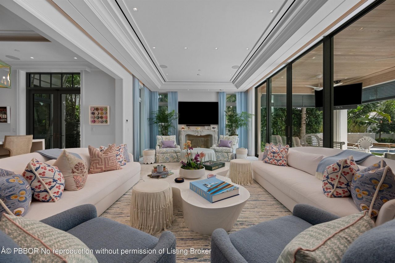 218 Brazilian Avenue, Unit *, Palm Beach, FL 33480 Photo