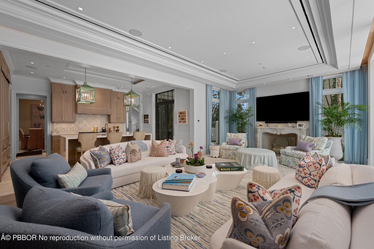 218 Brazilian Avenue, Unit *, Palm Beach, FL 33480 Photo