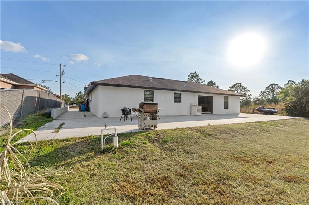 1123 Summa Blvd, Lehigh Acres, FL 33974 Photo