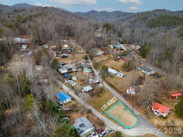 10 Hampton Road , Brevard, NC 28712