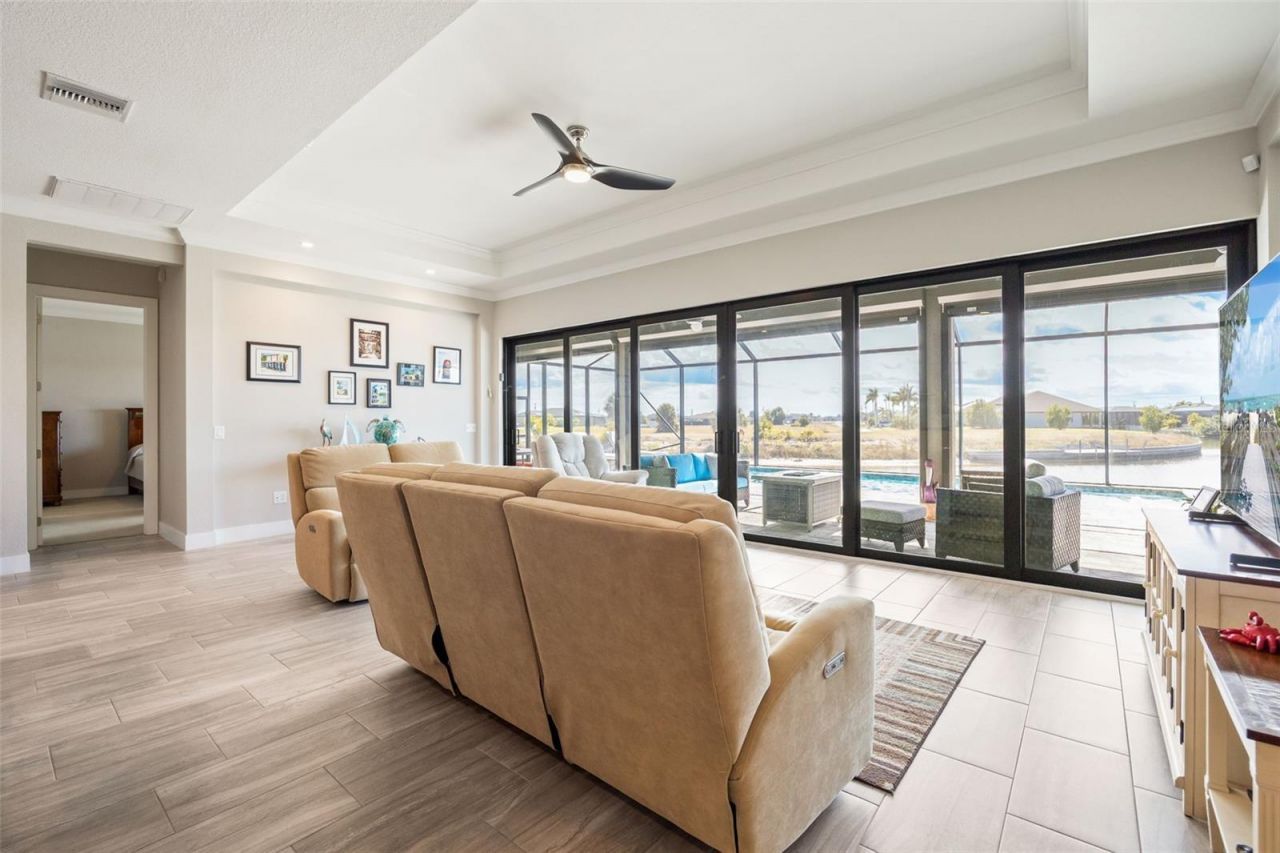 4214 NW 39th Lane, Cape Coral, FL 33993 Photo