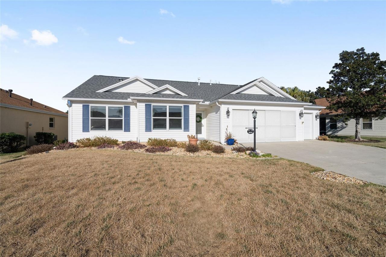 1852 Williamsburg Avenue, The Villages, FL 32162 Main Photo