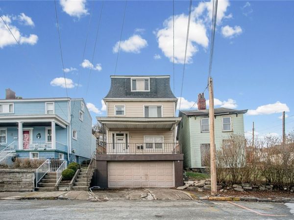 17 Locust St, Etna, PA 15223