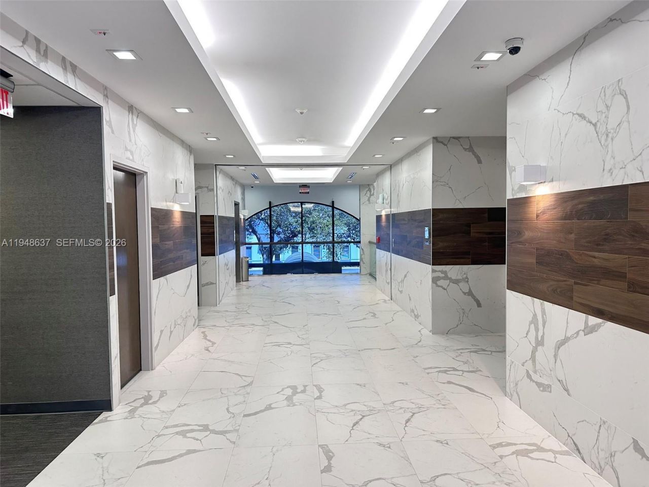 14261 Commerce Way, Miami Lakes, FL 33016 Photo