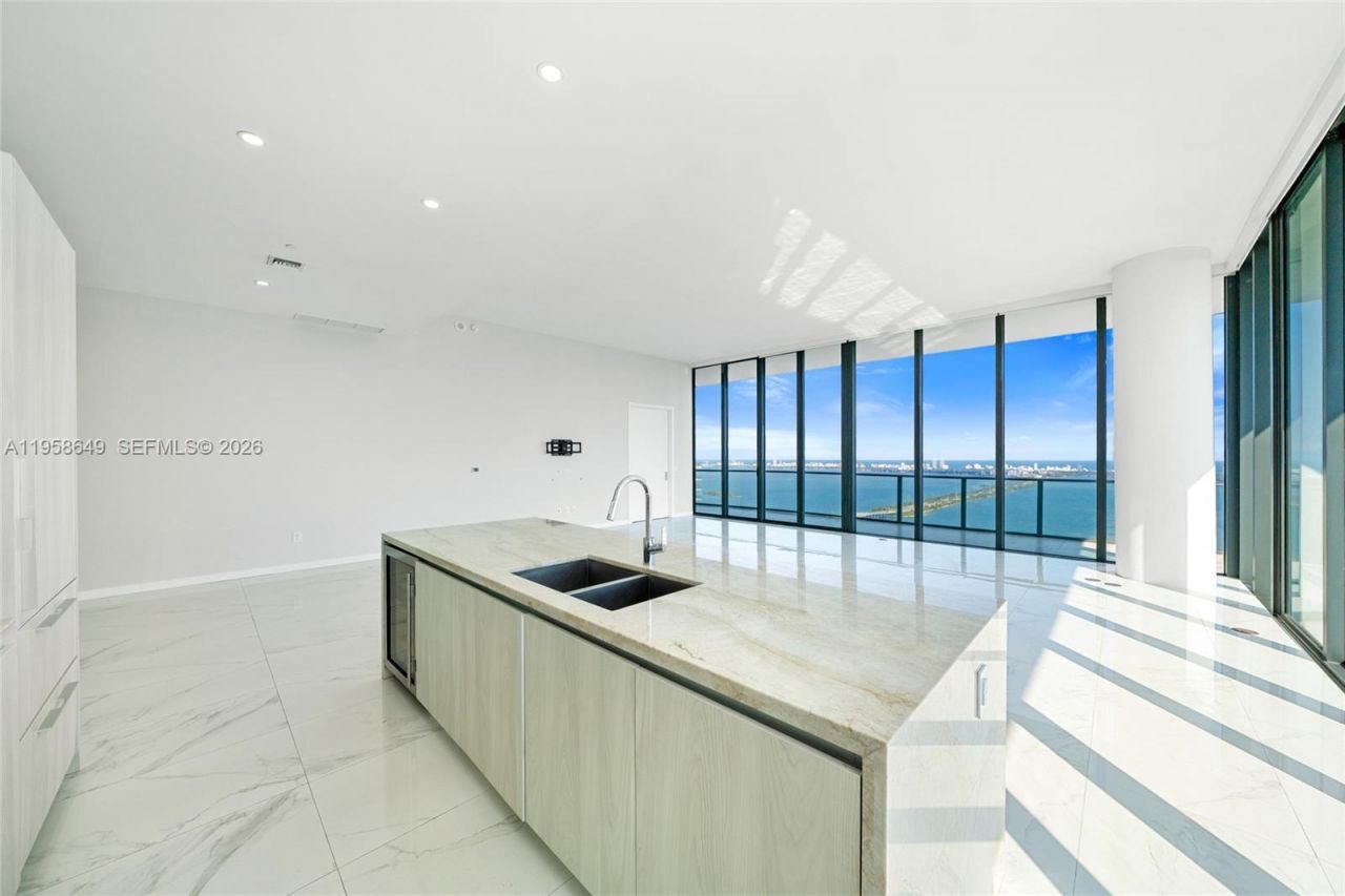 480 NE 31st St, Unit PH5101, Miami, FL 33137 Photo