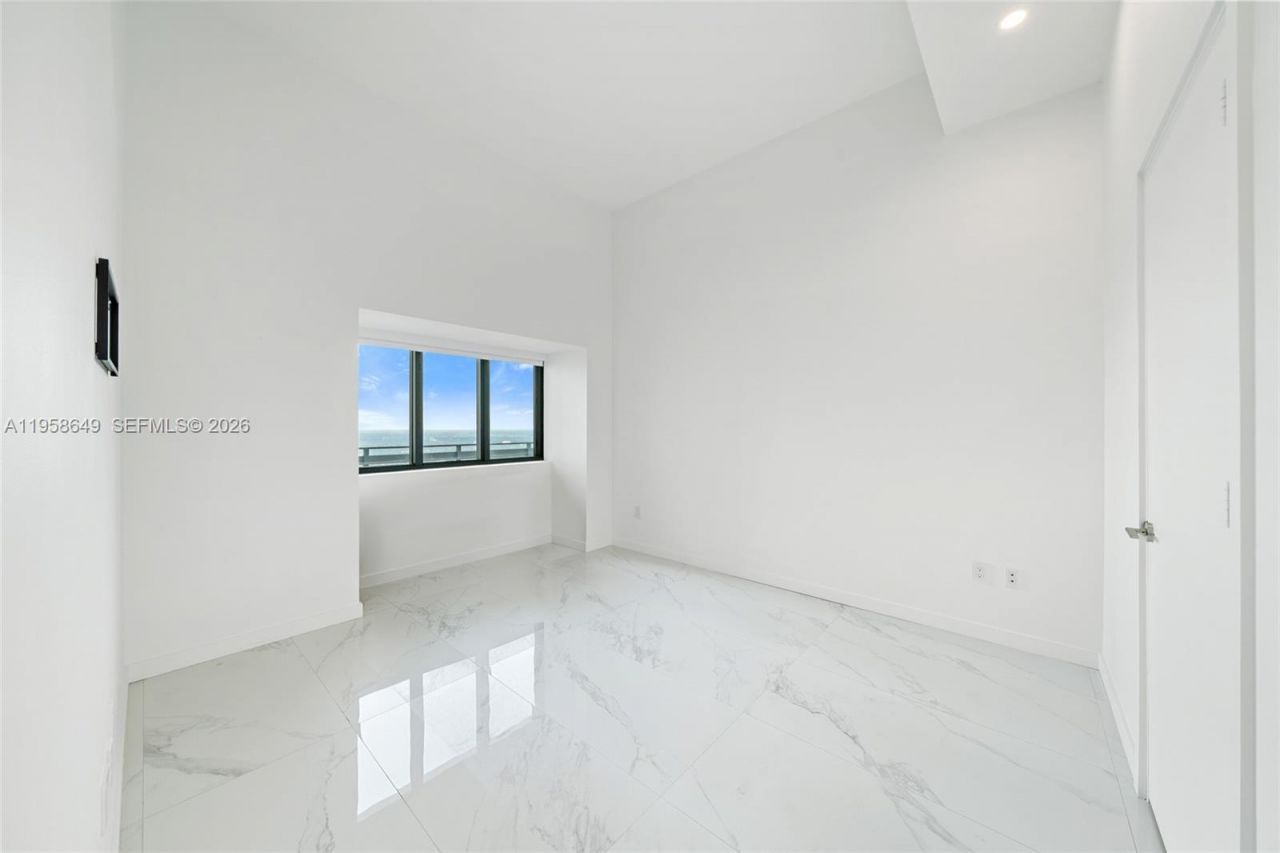 480 NE 31st St, Unit PH5101, Miami, FL 33137 Photo