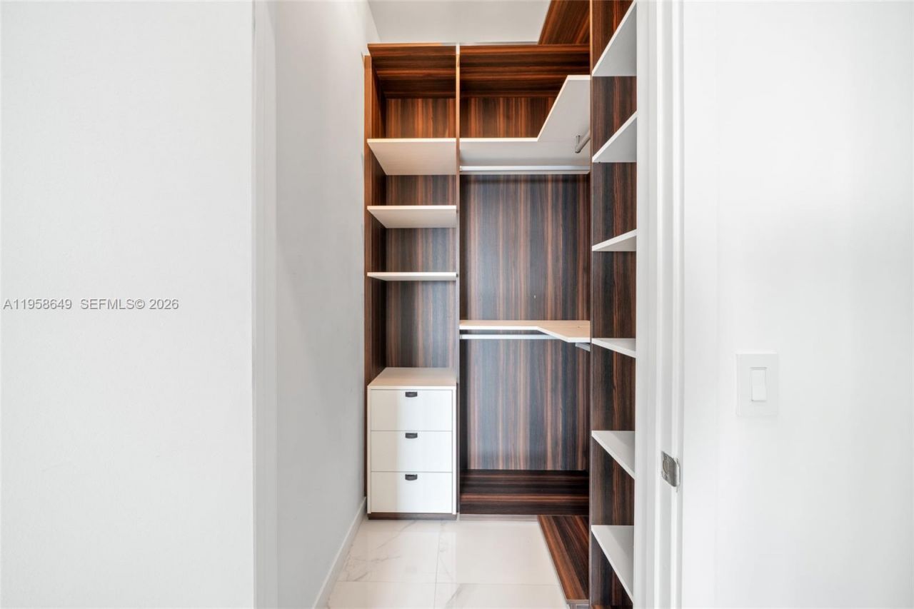 480 NE 31st St, Unit PH5101, Miami, FL 33137 Photo