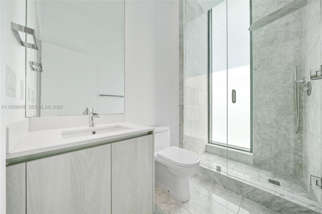 480 NE 31st St, Unit PH5101, Miami, FL 33137 Photo