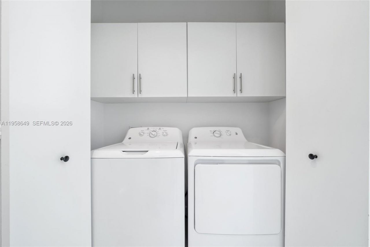 480 NE 31st St, Unit PH5101, Miami, FL 33137 Photo