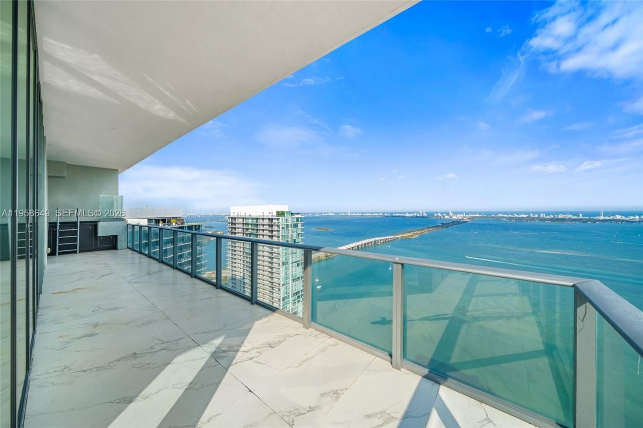 480 NE 31st St, Unit PH5101, Miami, FL 33137 Photo