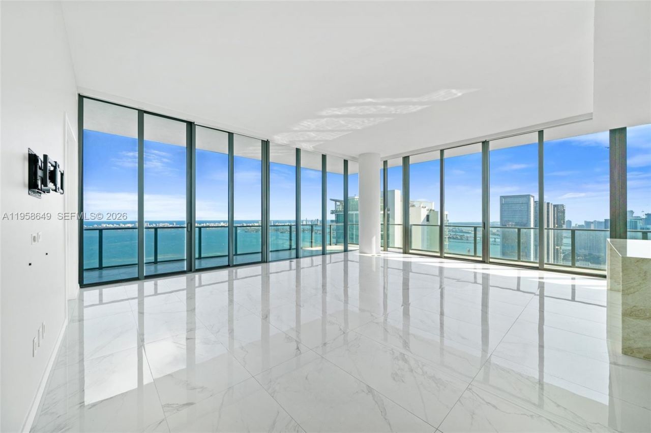 480 NE 31st St, Unit PH5101, Miami, FL 33137 Photo