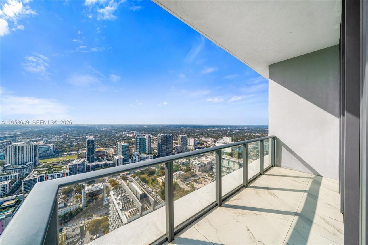 480 NE 31st St, Unit PH5101, Miami, FL 33137 Photo