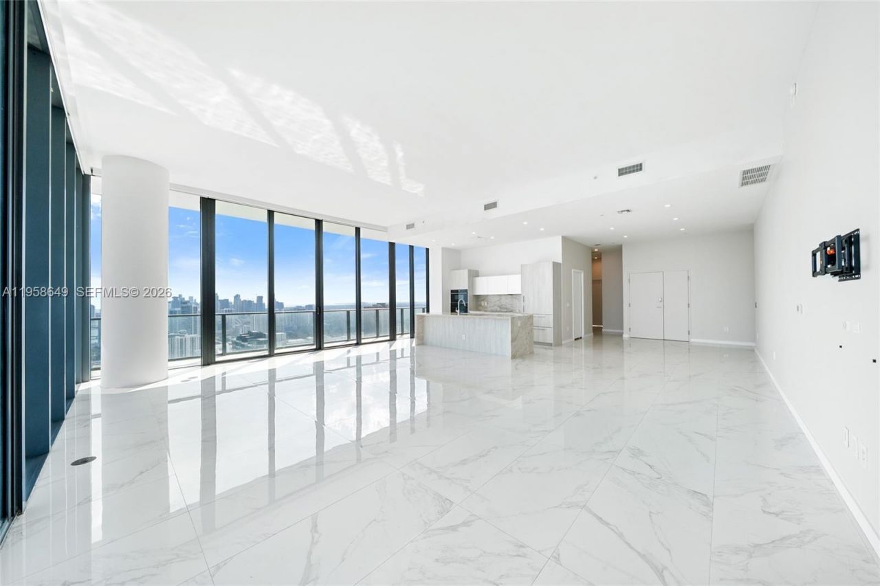 480 NE 31st St, Unit PH5101, Miami, FL 33137 Photo