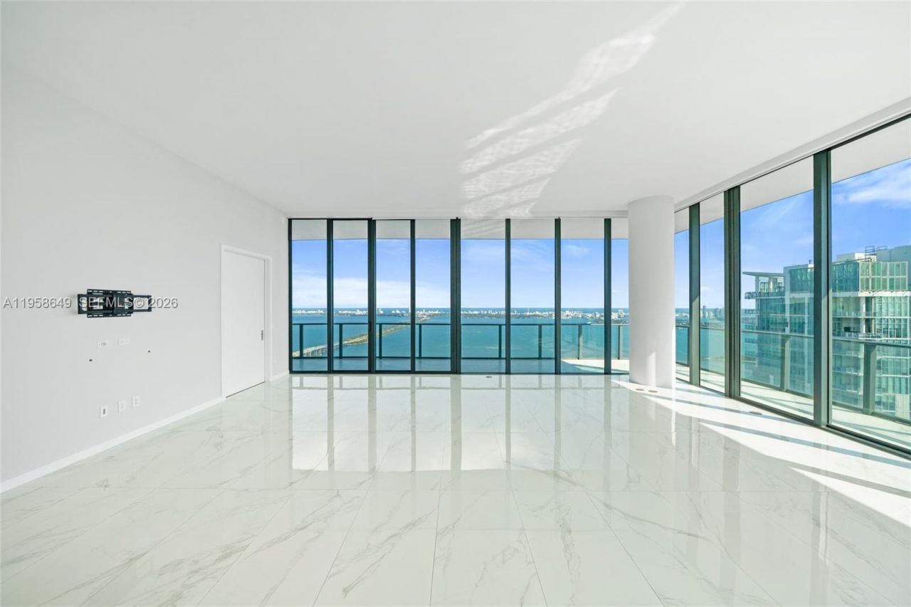 480 NE 31st St, Unit PH5101, Miami, FL 33137 Photo