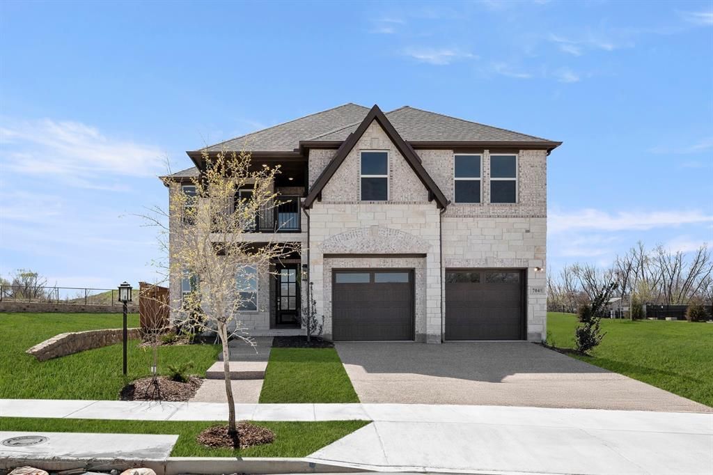 704 Golden Galaxy Way, Wylie, TX 75098 Main Photo