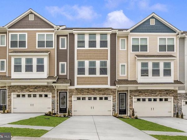 545 BARTHOLOMEW DRIVE, WAYNESBORO, PA 17268