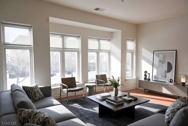 350 S Broad Street, Trenton, NJ 08608 Main Photo