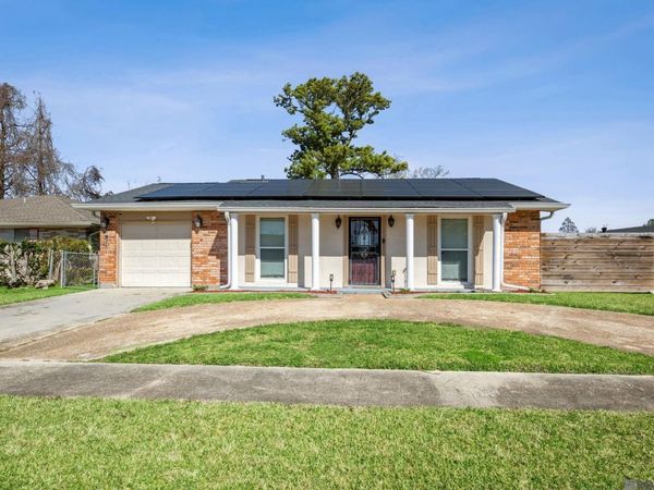 6148 Adam Dr, Marrero, LA 70072