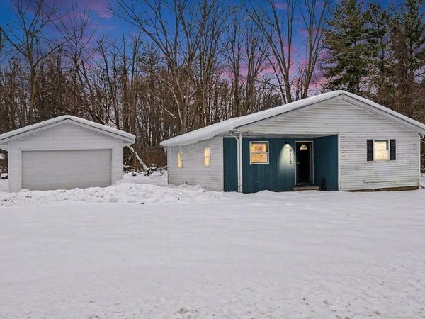 8172 E Emery Road, New Carlisle, IN 46552