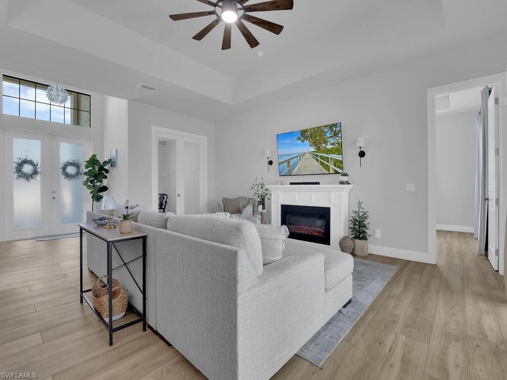 1826 SW 17th Ave , Cape Coral, FL 33991 Photo