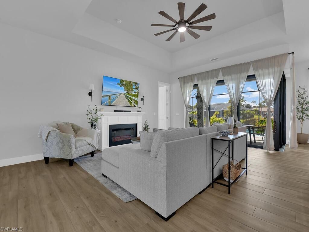 1826 SW 17th Ave , Cape Coral, FL 33991 Photo