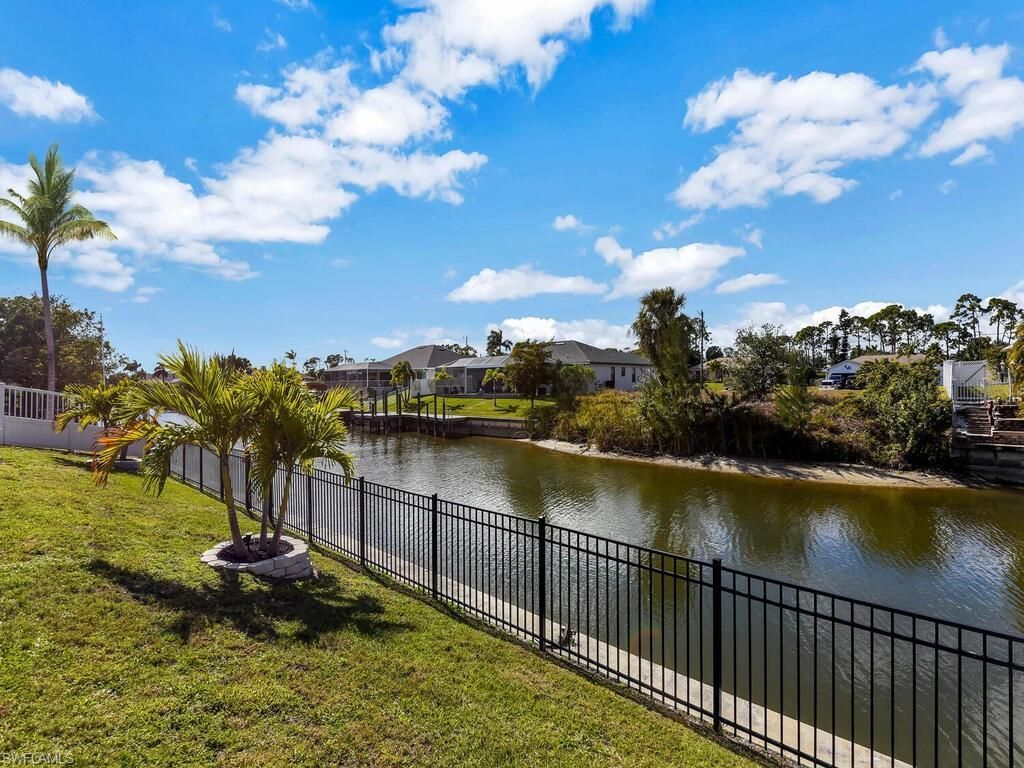 1826 SW 17th Ave, Cape Coral, FL 33991 Photo