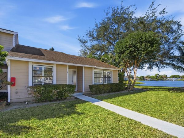 406 Lakewood Court, Unit 4a, Jupiter, FL 33458