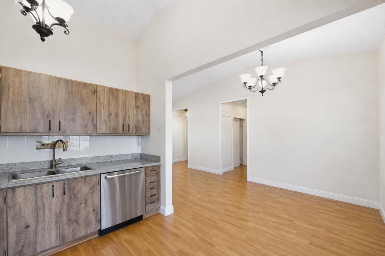 406 Lakewood Court, Unit 4a, Jupiter, FL 33458 Photo