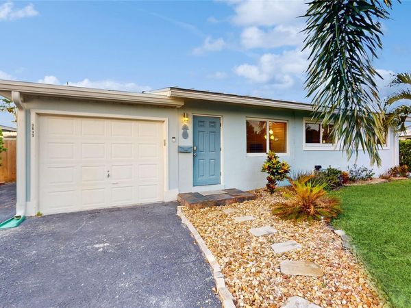 3633 SW 23rd St, Fort Lauderdale, FL 33312