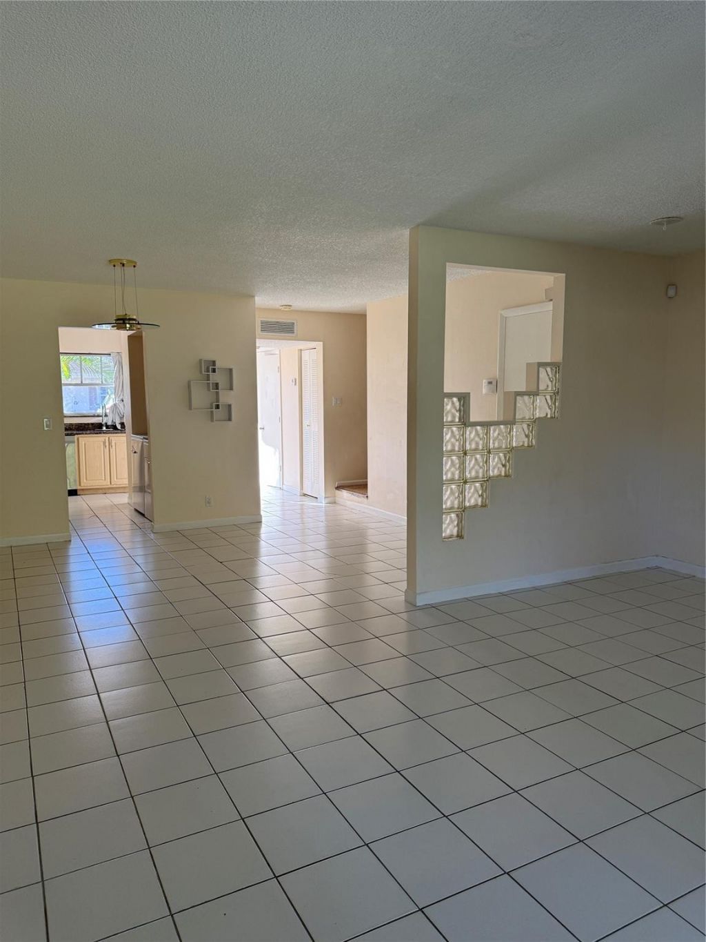3007 NW 68th Street, Unit 9C, Fort Lauderdale, FL 33309 Photo