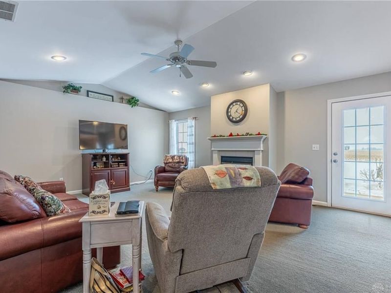 10866 NW Marchant Luttrell Road, Sabina, OH 45169 Photo 5