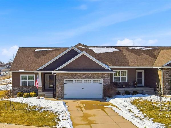 340 Cemar Ct, Marion, IA 52302