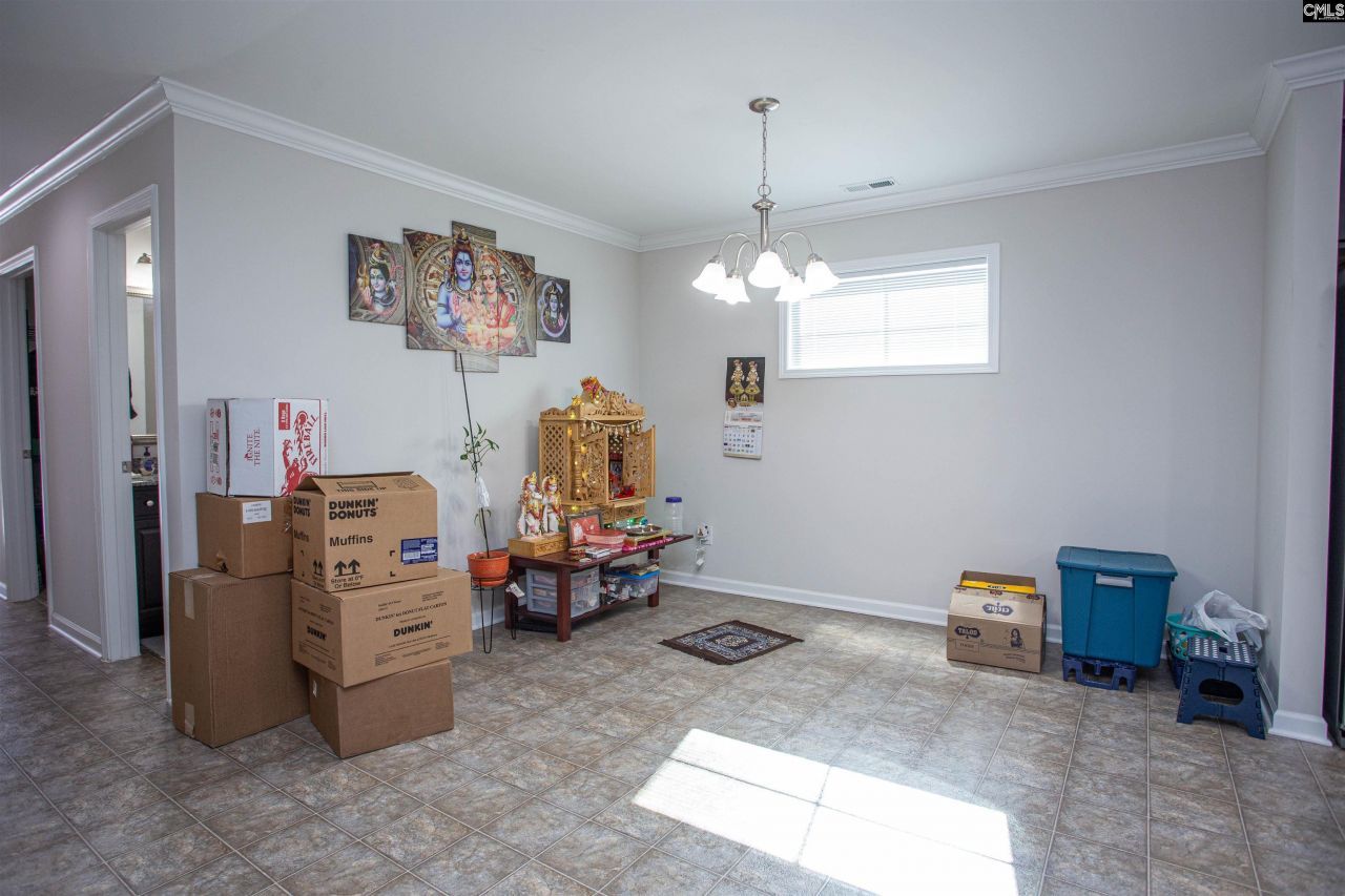 98 Ridge Circle Drive  Photo 11