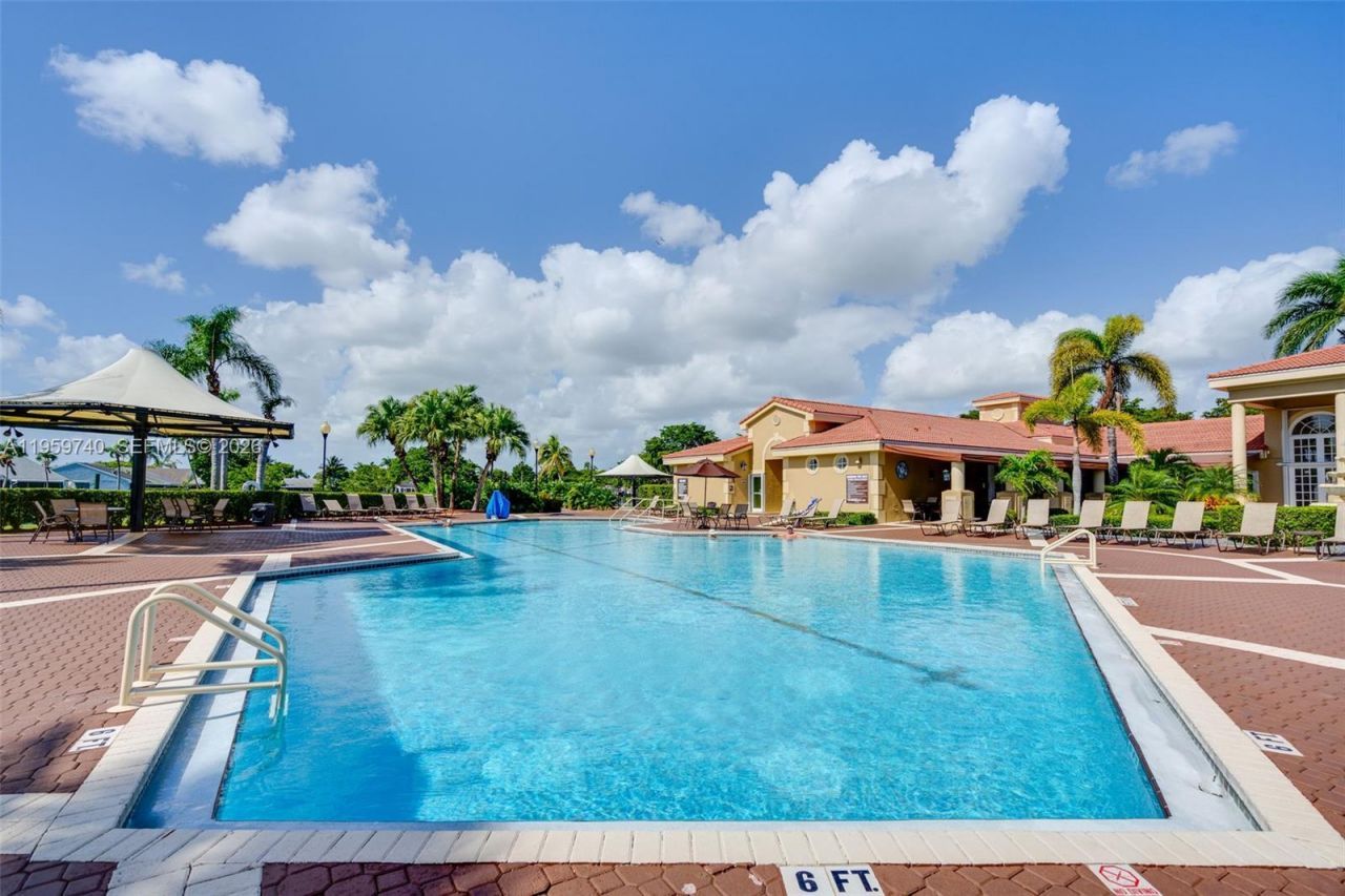 2570 SE 4th Pl , Homestead, FL 33033 Photo