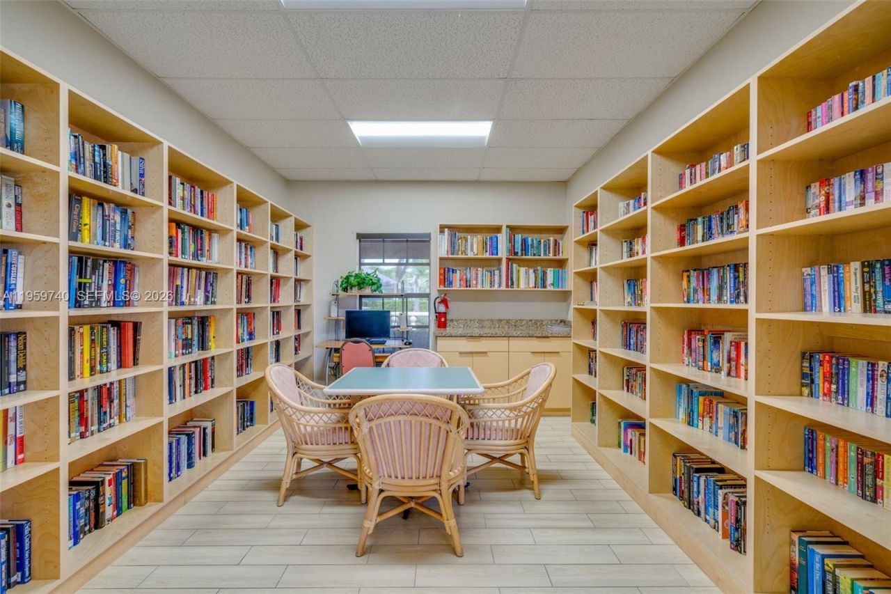 2570 SE 4th Pl , Homestead, FL 33033 Photo