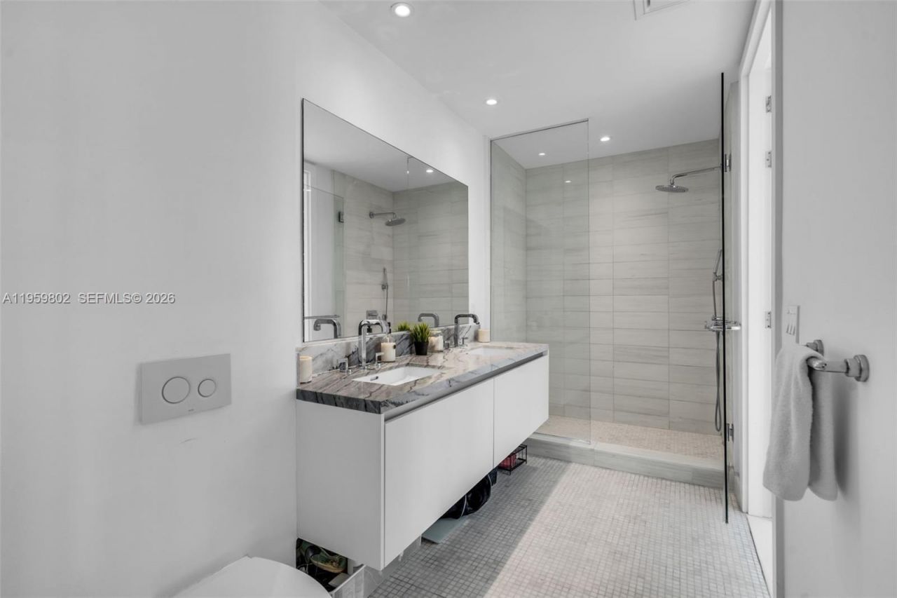 700 NE 26th Ter, Unit 1004, Miami, FL 33137 Photo