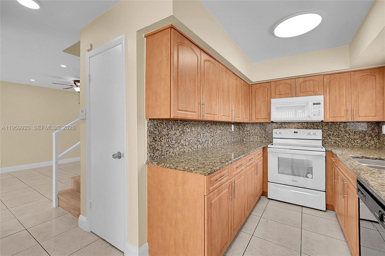 2532 Coral Springs Dr , Unit 2532, Coral Springs, FL 33065 Photo