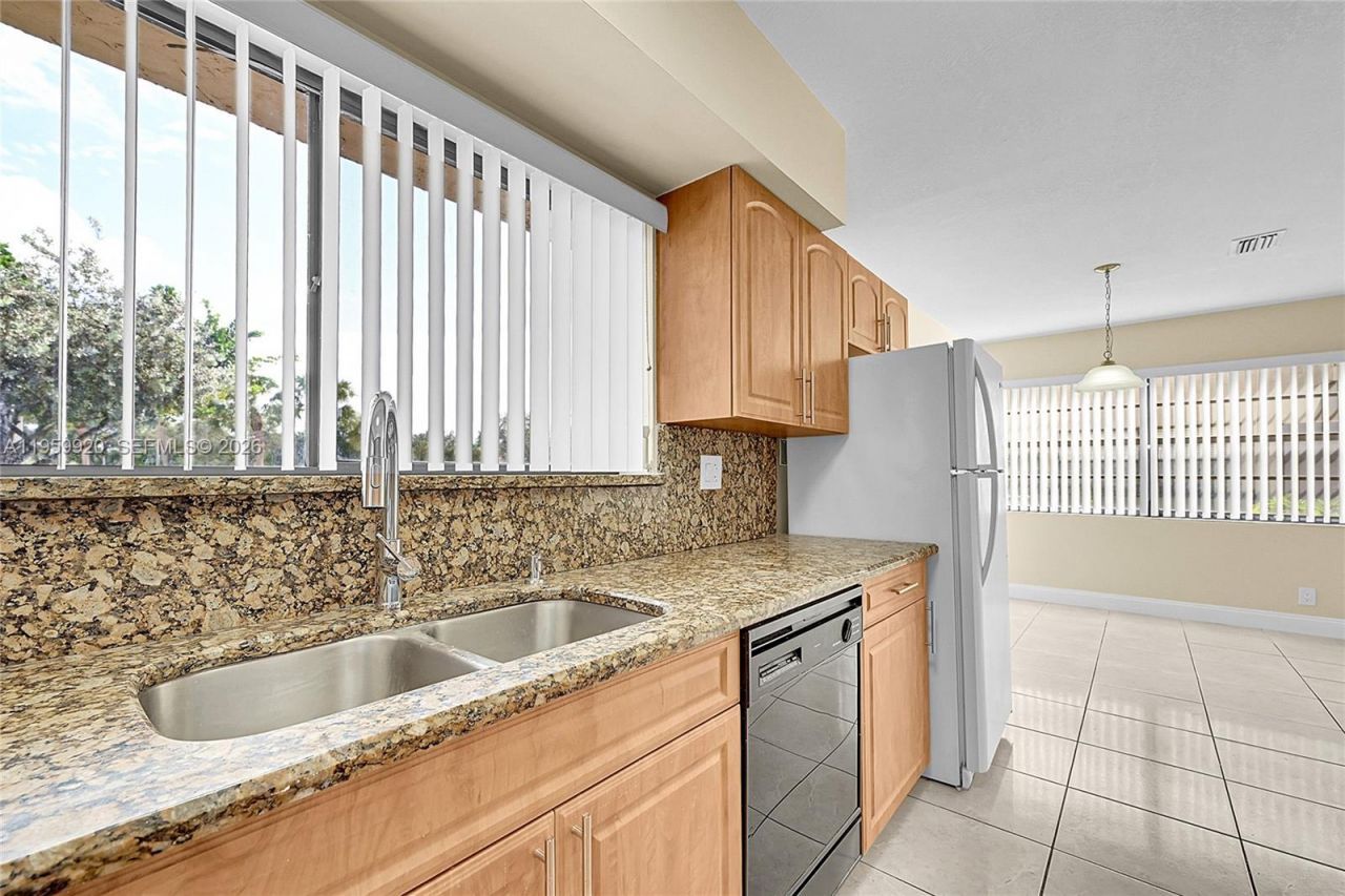 2532 Coral Springs Dr , Unit 2532, Coral Springs, FL 33065 Photo